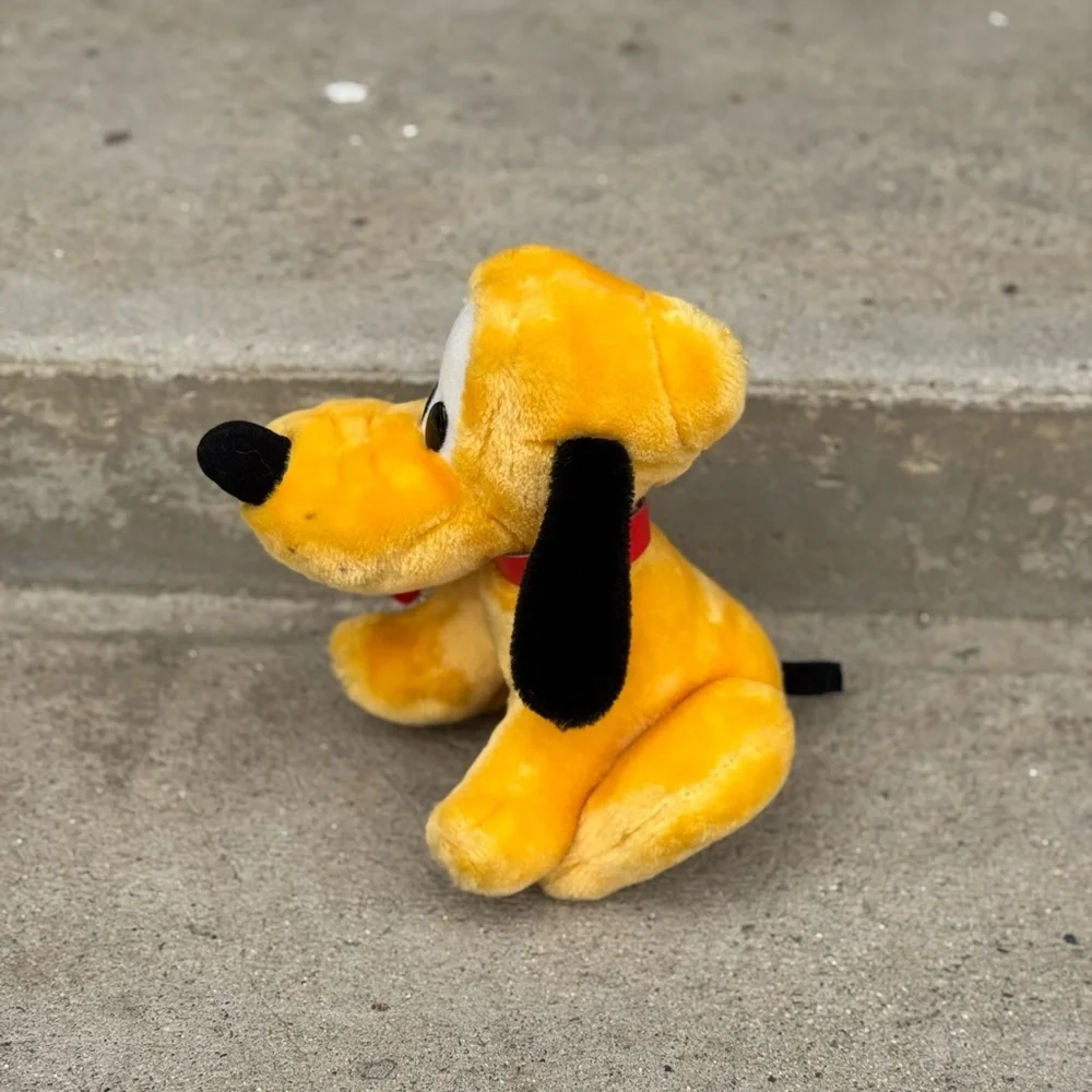 Disney Parks Vintage Pluto Plush‎